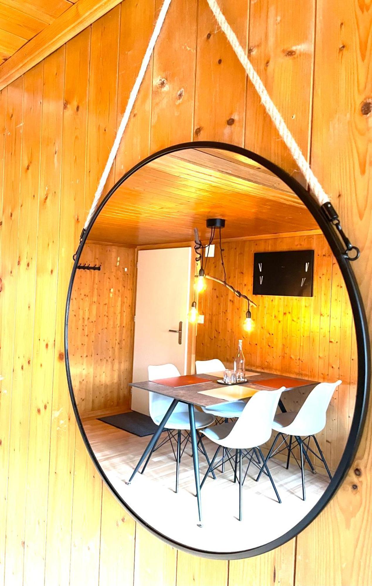 Charming, Well-Equipped Alpine Apartment Kandersteg Exteriör bild
