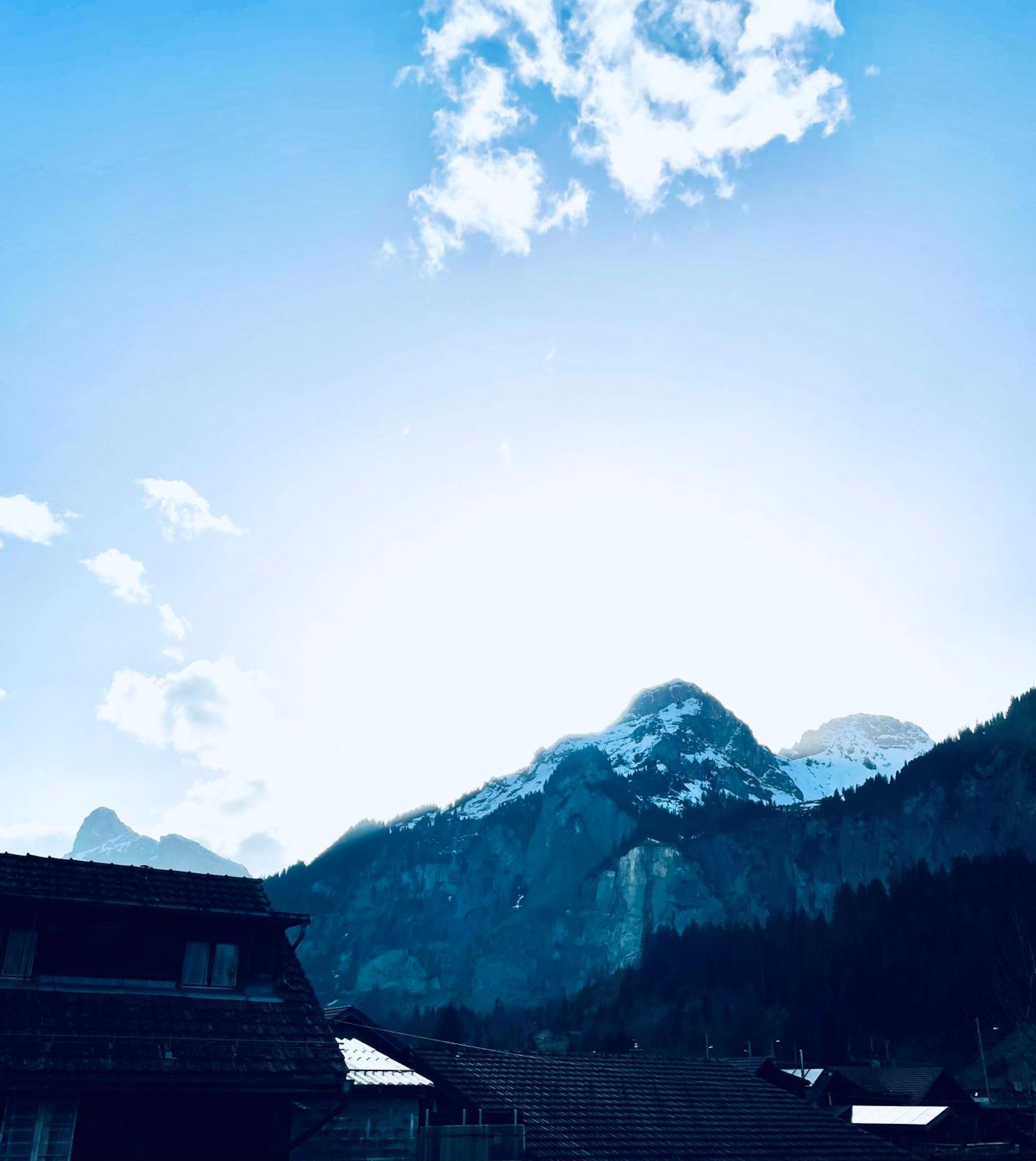 Charming, Well-Equipped Alpine Apartment Kandersteg Exteriör bild